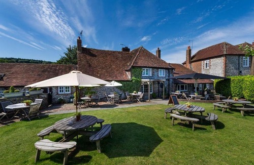 Charlton Hotel | The Fox Goes Free