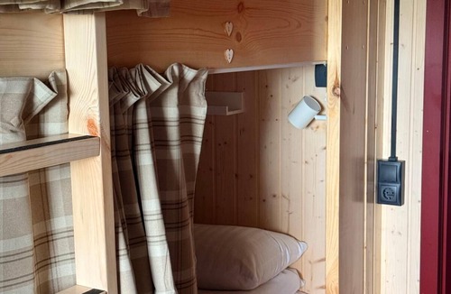 Hrifunesvegur Hostel | The Fox Hostel
