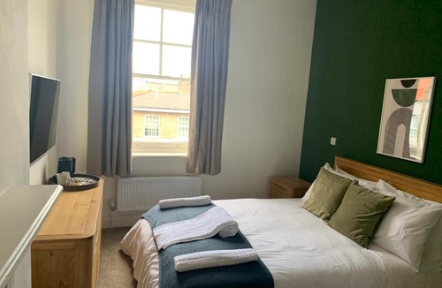 Sydenham Hotel | The Fox & Hounds
