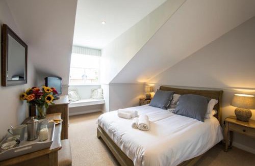Melcombe Bingham Hotel | The Fox Inn