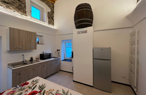 Calice Ligure Apartment | The Fox Mansion