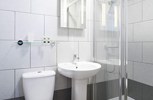 Holworth Hotel | The Frampton Arms