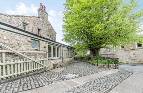 Austwick House | The Friendly Room