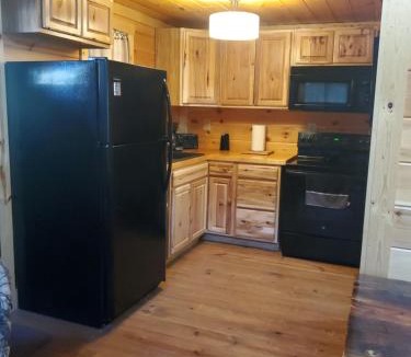 Genoa Ski Chalet | The Frontier - An Amish Built Deluxe Cabin