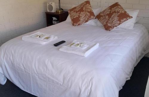 Dorrigo Hotel | The Frontier Motel