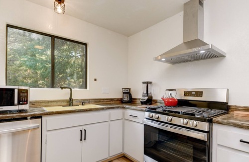 Big Bear Lake Ski Chalet | The Frontside chalet by Bear X
