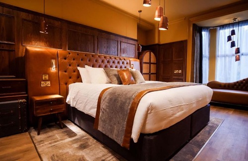 Durham Apartment | The Funky Monk