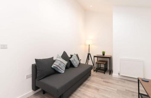 West Bridgford House | The Gallery