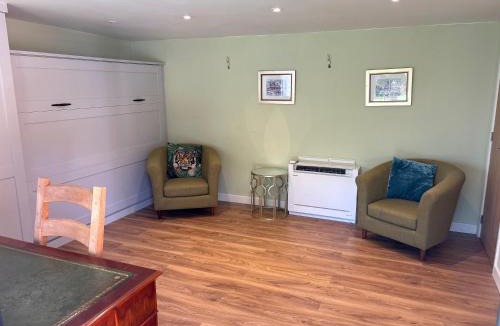 Wargrave Apartment | The Garden Studio