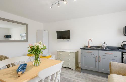 Brandon House | The Gardens