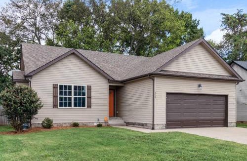 Clarksville House | The Gate 4 Getaway!