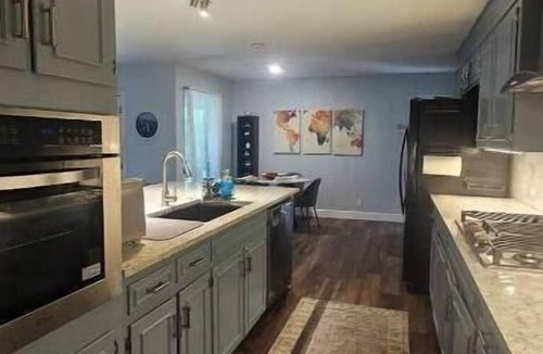 Euless House | The Gathering House