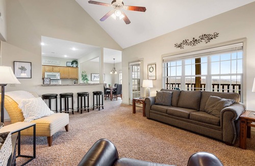 Branson West House | The Gathering Place | Minutes to 61-Acre Theme Park