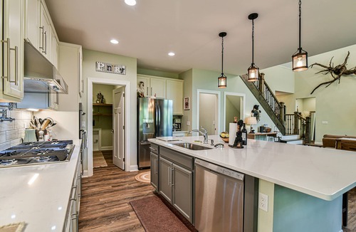 Black Mountain House | The Gem: Gated Luxury Mtn Home - Hot Tub/Sauna/Basketball/EV Charger/Hiking