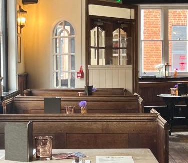 Windsor Hotel | The George Inn
