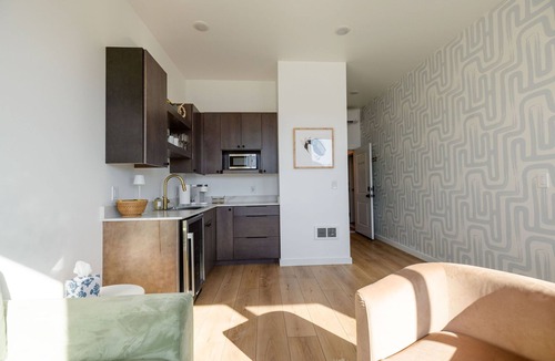 Sitka Apartment | The Georgie Studio/1Bath Located in the heart of Downtown