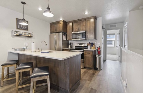 McCall House | The Getaway; A Fresh Modern Retreat with Air Conditioning & BBQ! Minutes to Payette Lake Access