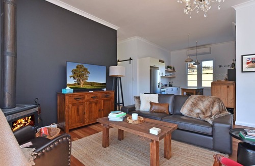 Mount View House | The Glass Ceiling 360 degree Mount View Hideaway