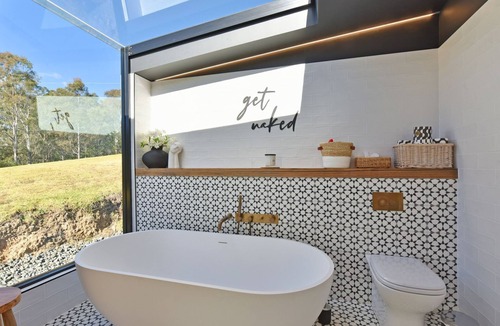 Mount View House | The Glass Ceiling 360 degree Mount View Hideaway
