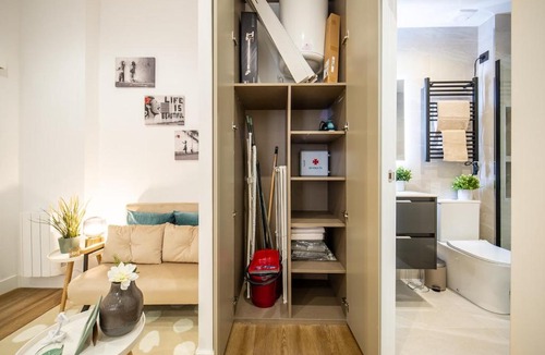 Imperial Apartment | The Glass Cube