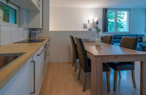 Caslano Ski Chalet | The Glass House & SPA Swisshomebnb