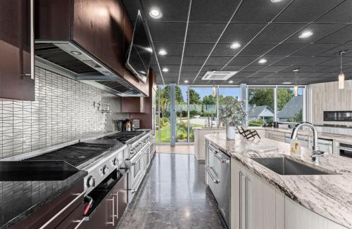 Terrell House | The Glass Mansion