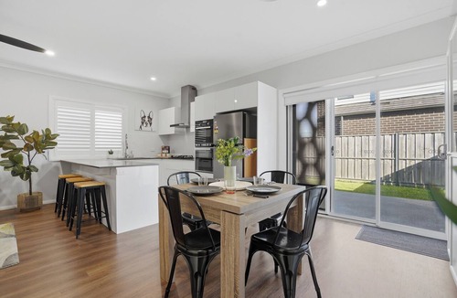 Gledswood Hills House | The Gledswood Retreat | 3 Bedroom Home for Families, Weddings & Executive Stays