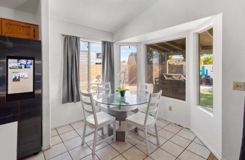 La Buena Vida House | The Glendale Pool House Oasis with Jacuzzi Golf Billiards