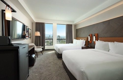 Rossmoyne Hotel | The Glenmark, Glendale, a Tribute Portfolio Hotel