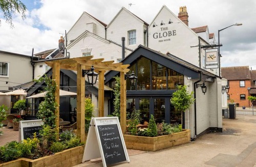 Warwick Town Centre Hotel | The Globe, Warwick, Warwickshire - Brunning & Price