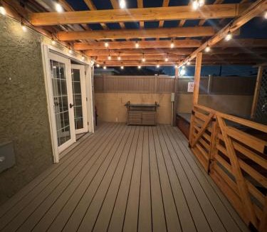 Del Aire House | The Golden Haven Retreat LAX SoFi