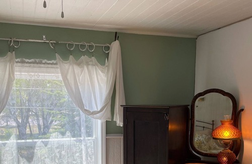 Hammond Bed & Breakfast | The Goldfinch's Nest