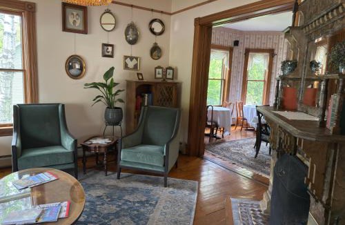 Ludlow Bed & Breakfast | The Governor's Inn