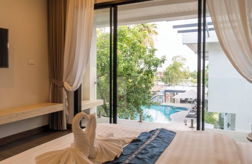Samut Songkhram Hotel | The Grace Amphawa Resort