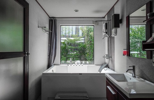Samut Songkhram Hotel | The Grace Amphawa Resort