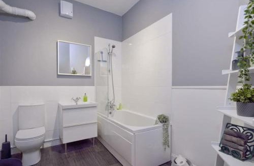 Kelso Apartment | The Granary