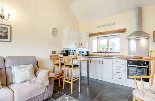 Kingswood Cottage | The Granary