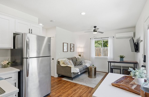 Boulder Creek House | The Grand Gathering - Two Homes - Sleeps 14 - Trails + Prime Redding Location