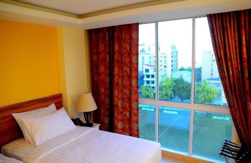 Male Hotel | The Grand View
