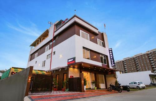 Rau Hotel | The Gravity Inn