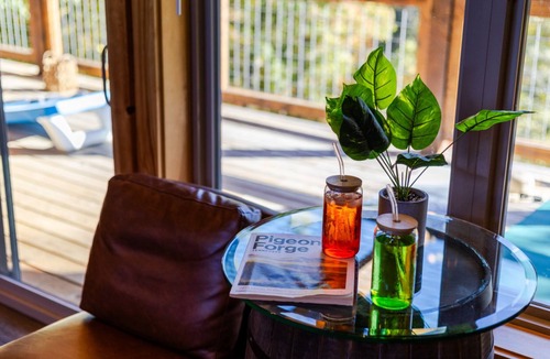 Gatlinburg - Pigeon Forge Cabin | The Great Escape by Ghosal Luxury Lodging