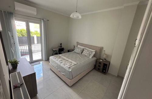 Aigio Apartment | The Great Escape