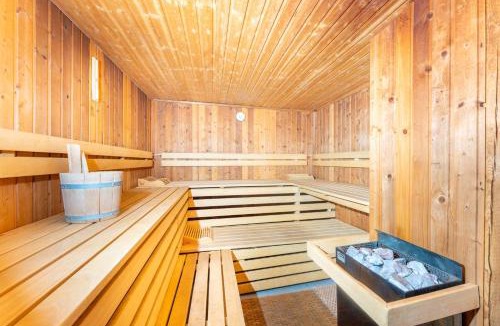 Harscheid House | The Great View Sauna & more