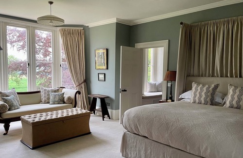 Trowbridge House | The Green
