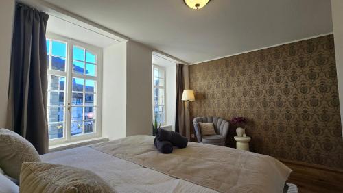 Thun Apartment | The Guild l Central l Castle Thun l Old Town l Netflix