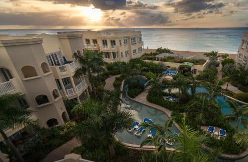 Vaughans Resort | The Hamilton Beach Villas & Spa