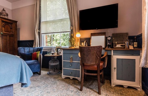 Weybridge Hotel | The Hand & Spear