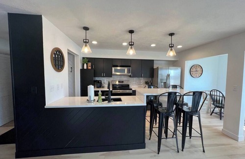 Huron Condo | The Harborview Getaway on the Water!