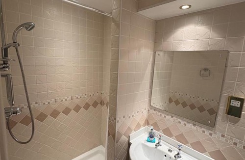 Barrow-in-Furness Hotel | The Harbour Inn