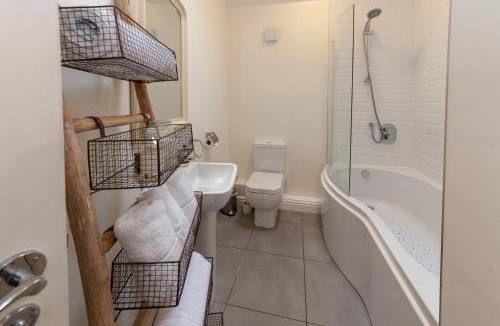 Levens Hotel | The Hare and Hounds, Levens